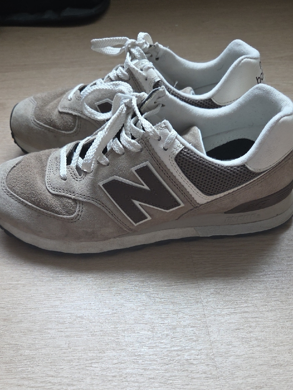 New Balance 574 Womens 9 Shoes - Picture 4 of 8